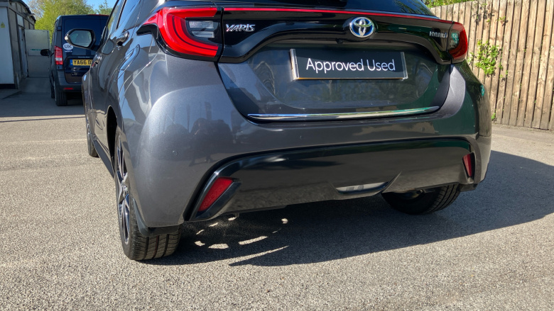 Toyota Yaris 1.5 Hybrid Dynamic 5dr CVT [City Pack] Hybrid Hatchback